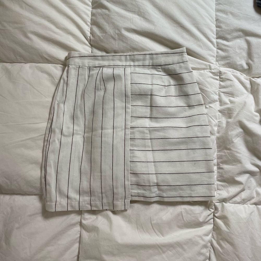Asymmetrical Urban Outfitters skirt